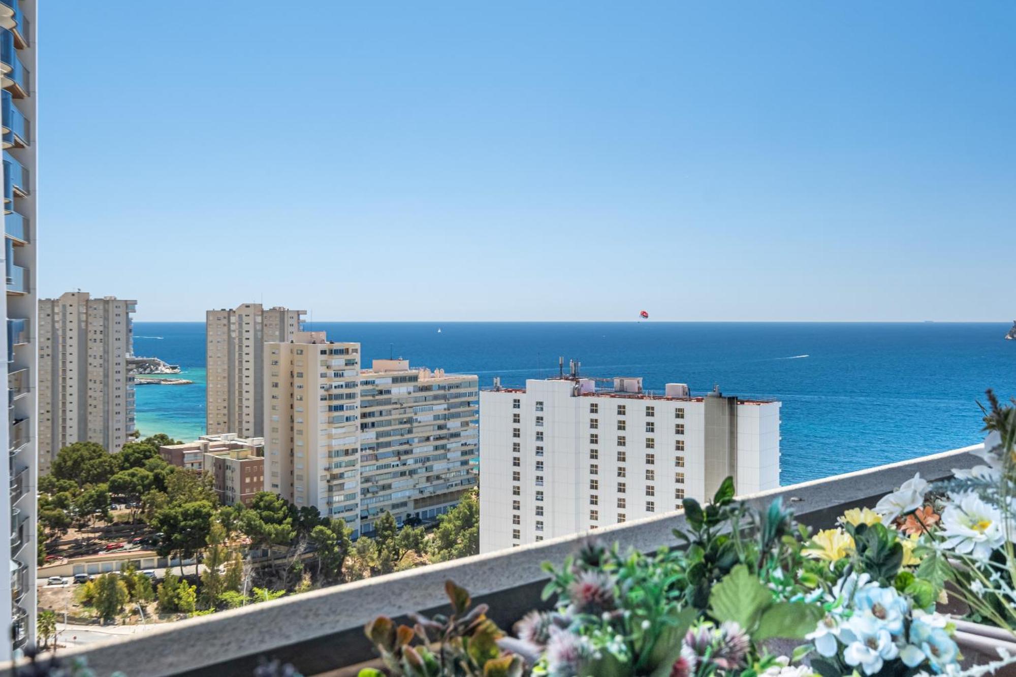 Sunset Waves 18-35 Poniente Beach Resort Benidorm Zewnętrze zdjęcie