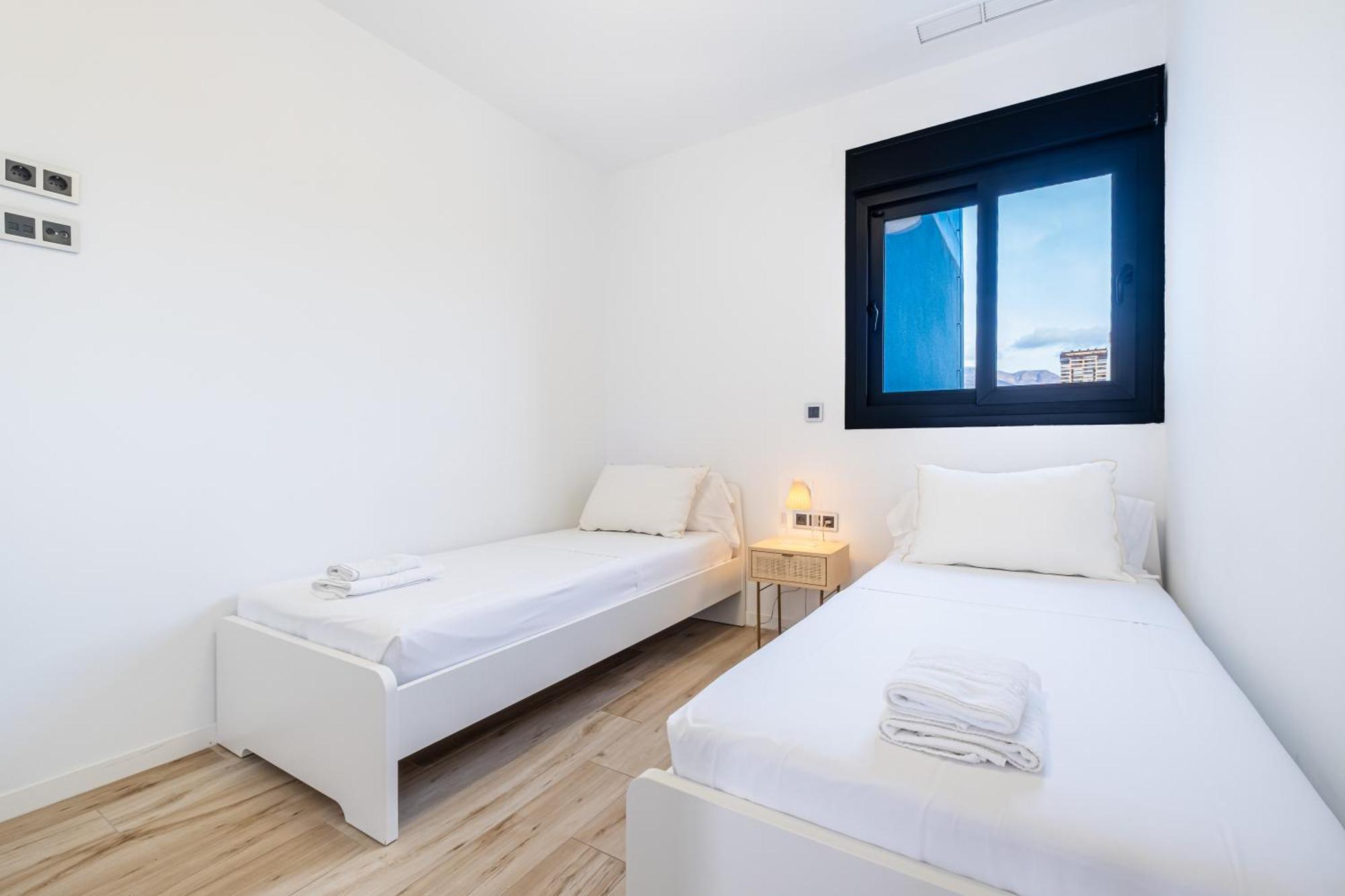 Sunset Waves 18-35 Poniente Beach Resort Benidorm Zewnętrze zdjęcie